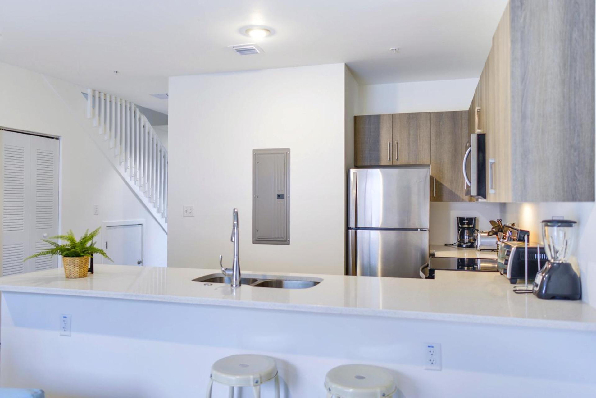 Beautiful Entire Duplex To Family Vacation! *